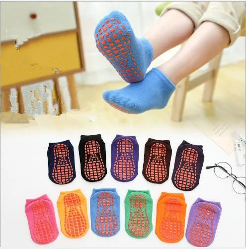 Pack 10 Paires Chaussettes Antidérapantes Enfant - Trampoline & Sol, Coton, 1-8 Ans, Été 2025
