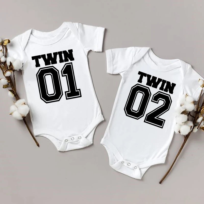 Bodies bébé jumeaux Twin 01 et Twin 02 blancs, idée cadeau naissance