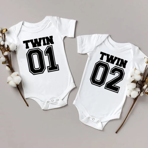 Bodies bébé jumeaux Twin 01 et Twin 02 blancs, idée cadeau naissance