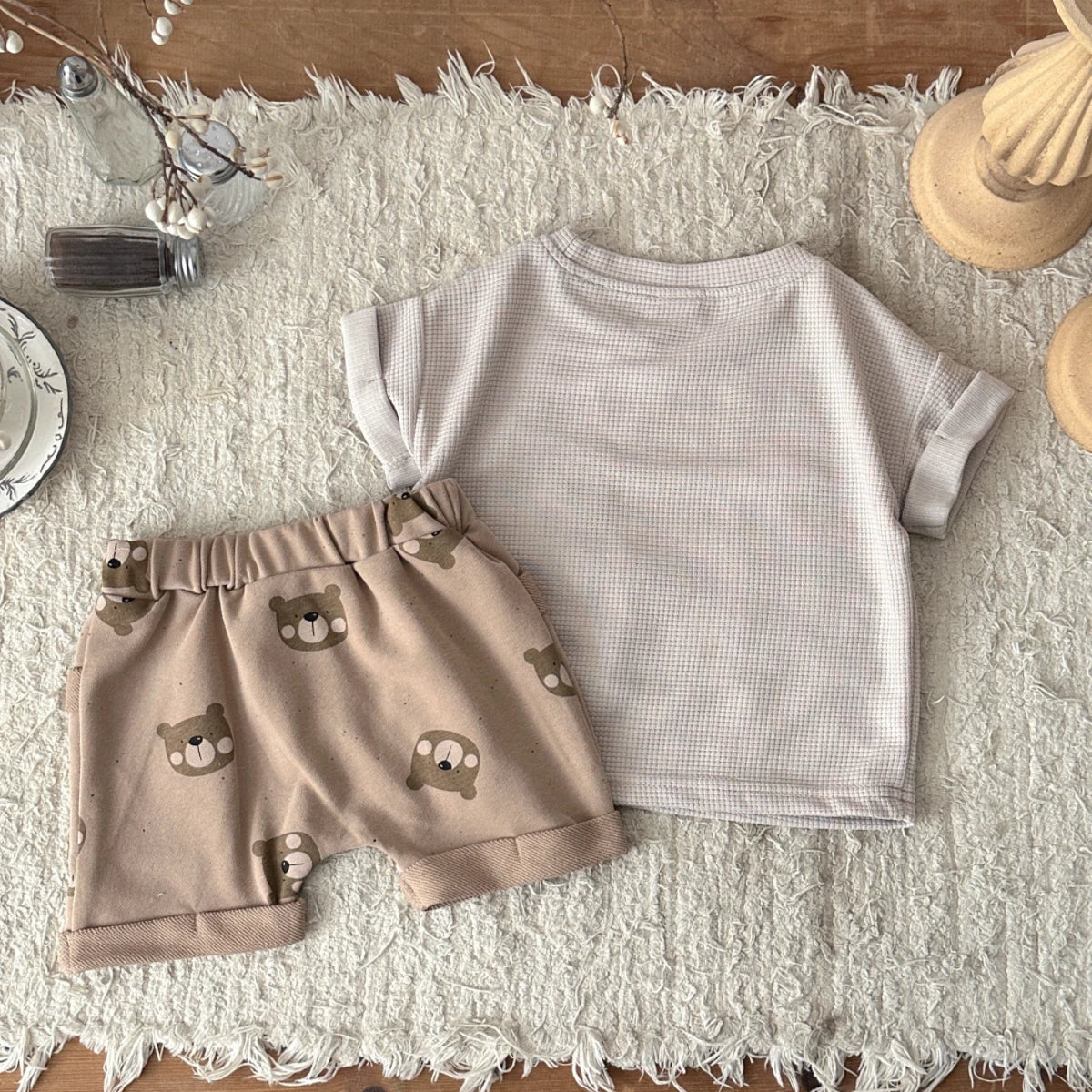 Ensemble bébé 2 pièces – T-shirt & short motif ourson